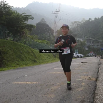 Runner Photo 9047144