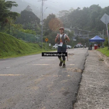 Runner Photo 9047146