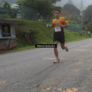 Runner Photo 9047151