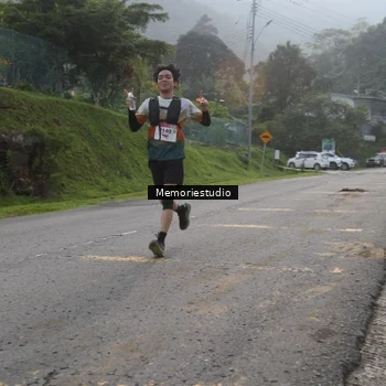 Runner Photo 9047159