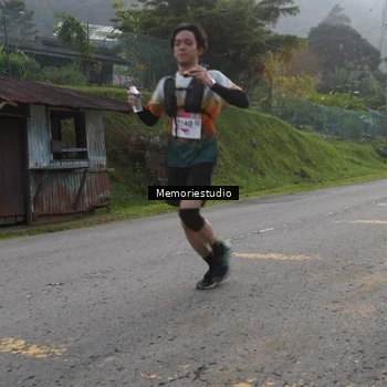 Runner Photo 9047162