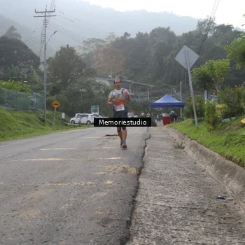 Runner Photo 9047164