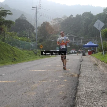 Runner Photo 9047167