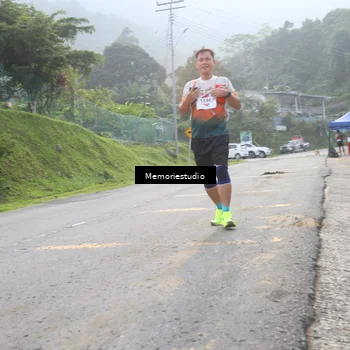 Runner Photo 9047171
