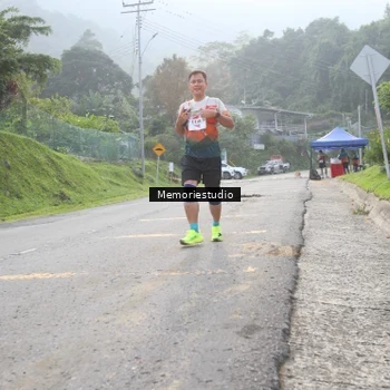 Runner Photo 9047173