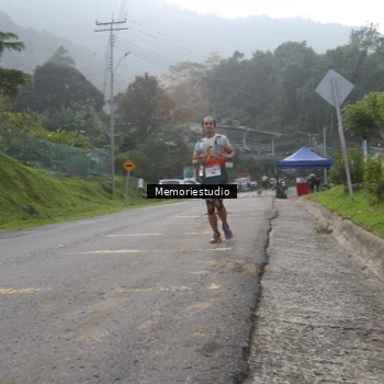 Runner Photo 9047179