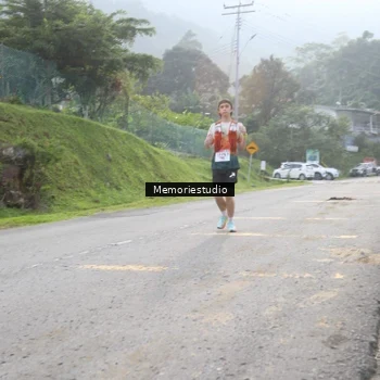 Runner Photo 9047181
