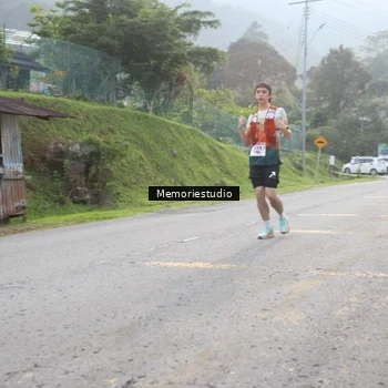 Runner Photo 9047182