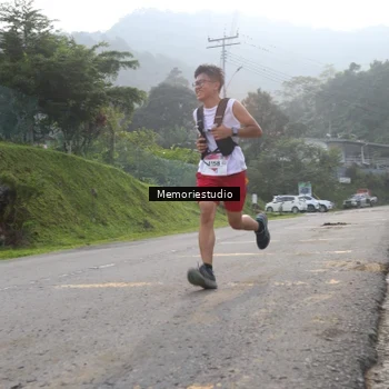 Runner Photo 9047185