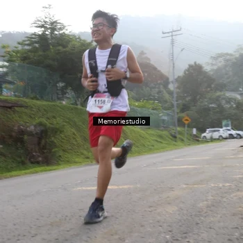 Runner Photo 9047186