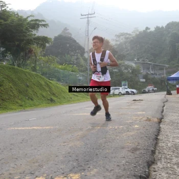 Runner Photo 9047198