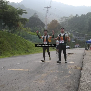 Runner Photo 9047200
