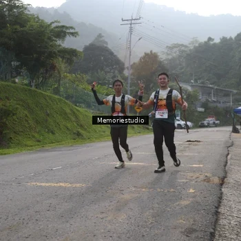Runner Photo 9047201
