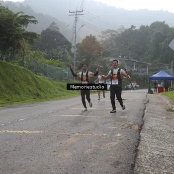 Runner Photo 9047205