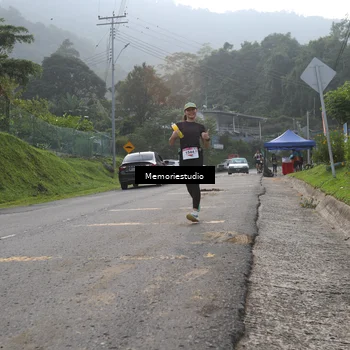 Runner Photo 9047206