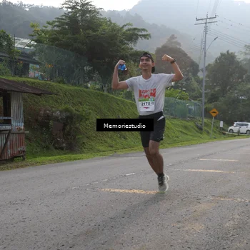 Runner Photo 9047211