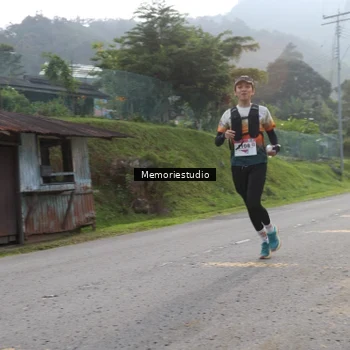 Runner Photo 9047236