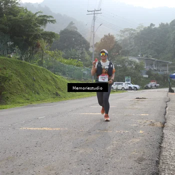 Runner Photo 9047250