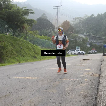 Runner Photo 9047251