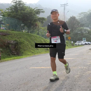 Runner Photo 9047275