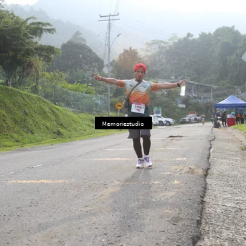 Runner Photo 9047290