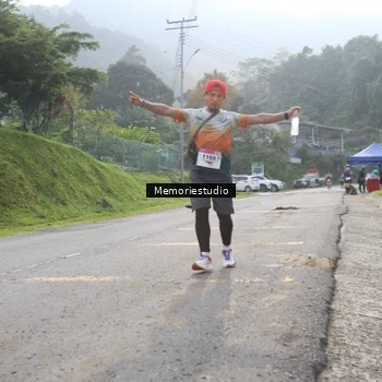 Runner Photo 9047295