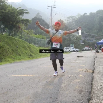 Runner Photo 9047300