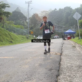 Runner Photo 9047311