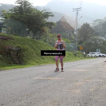 Runner Photo 9047319