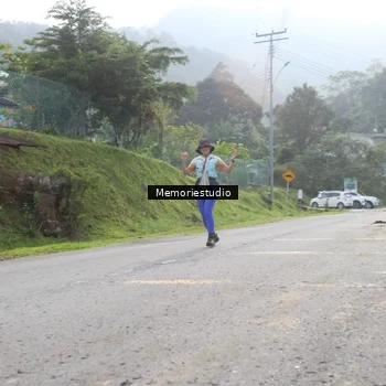 Runner Photo 9047340