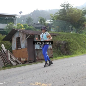 Runner Photo 9047342