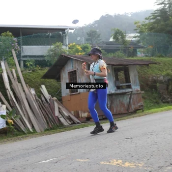 Runner Photo 9047344