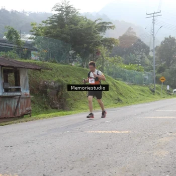 Runner Photo 9047347