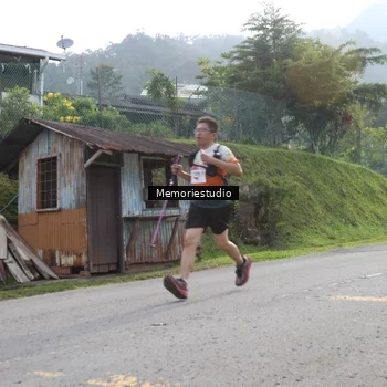 Runner Photo 9047350