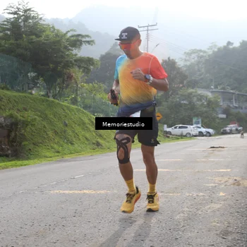 Runner Photo 9047359