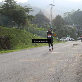 Runner Photo 9047365