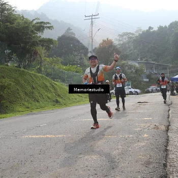 Runner Photo 9047370