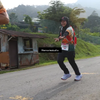 Runner Photo 9047378