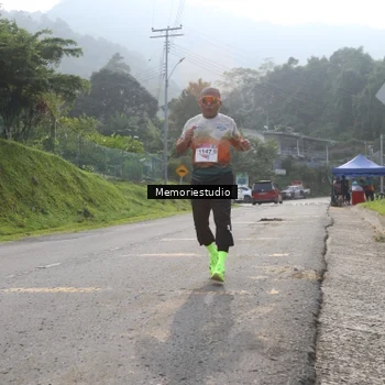Runner Photo 9047391
