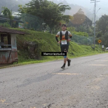 Runner Photo 9047396