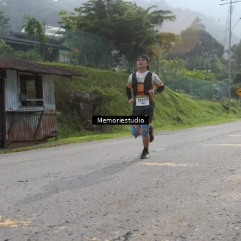 Runner Photo 9047397
