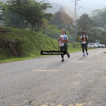 Runner Photo 9047402