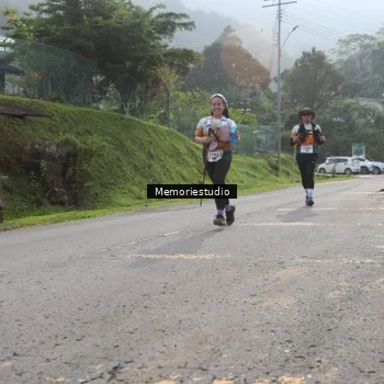 Runner Photo 9047403