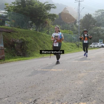 Runner Photo 9047404