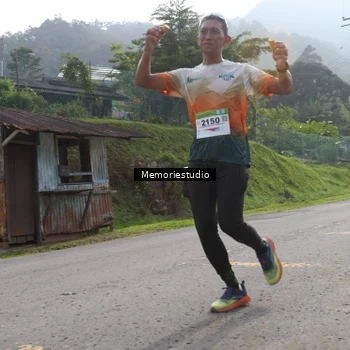 Runner Photo 9047414