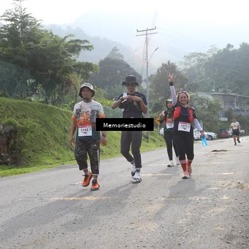 Runner Photo 9047420