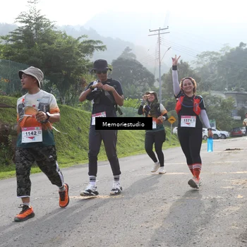 Runner Photo 9047423