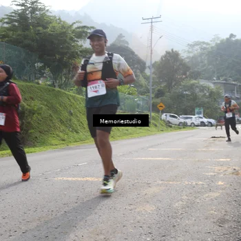 Runner Photo 9047438