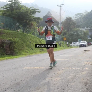 Runner Photo 9047444