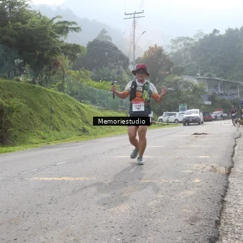 Runner Photo 9047452